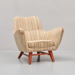 1045 8247 ARMCHAIR